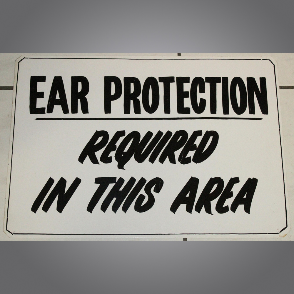 Protection-Ear-Blechschild-1