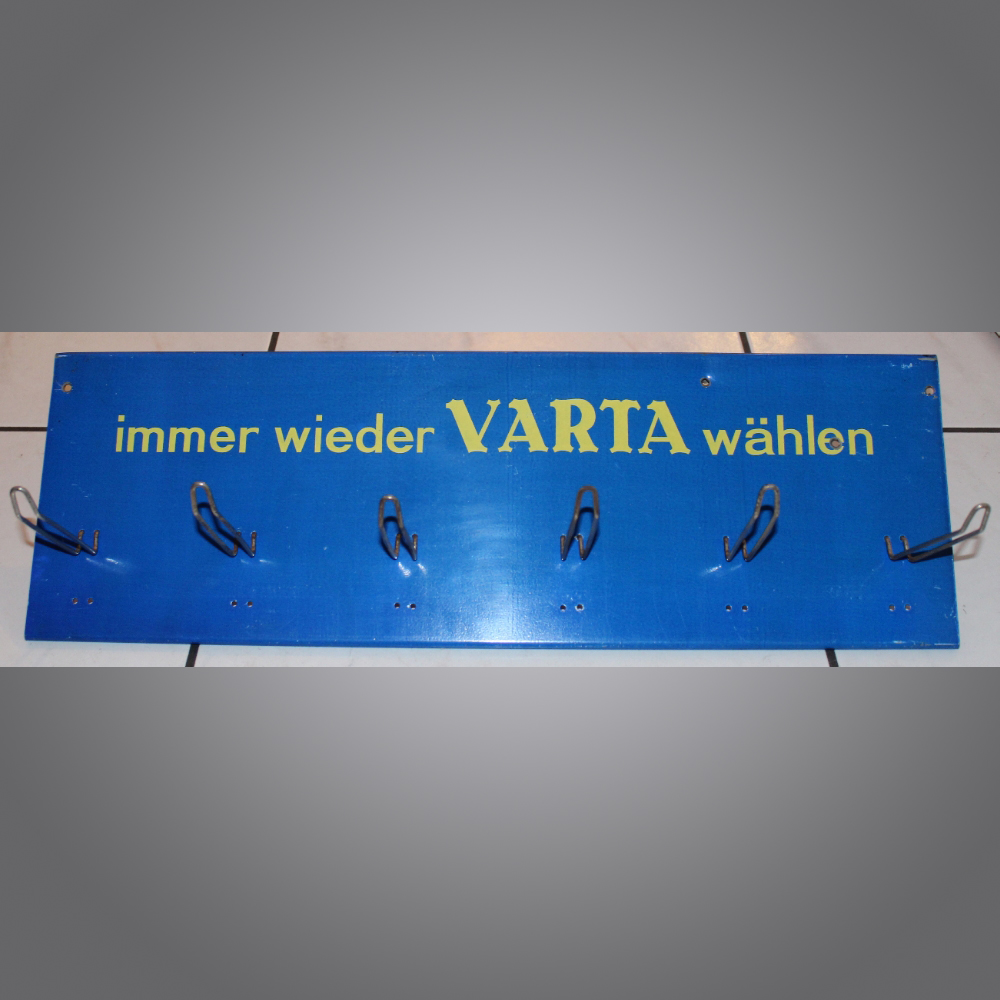 Varta-Keilriemen-Verkaufsregal-blau
