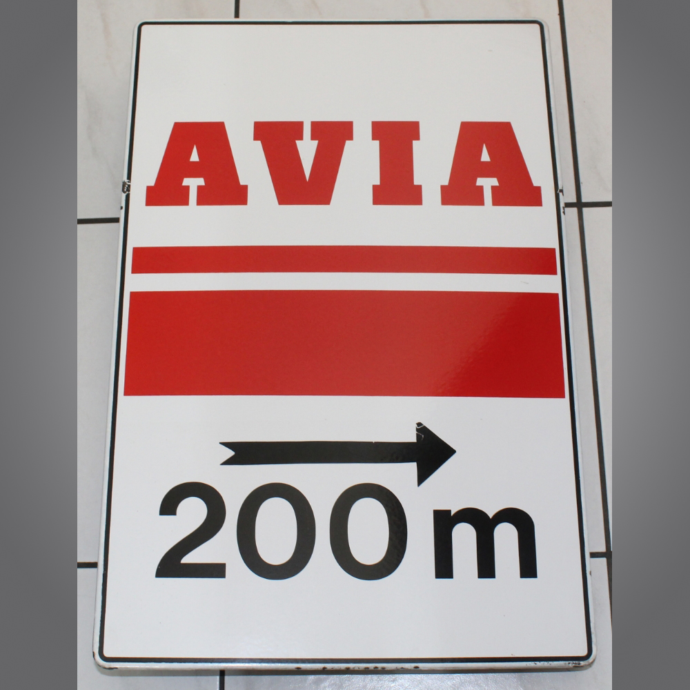 Avia-200m-Emailschild