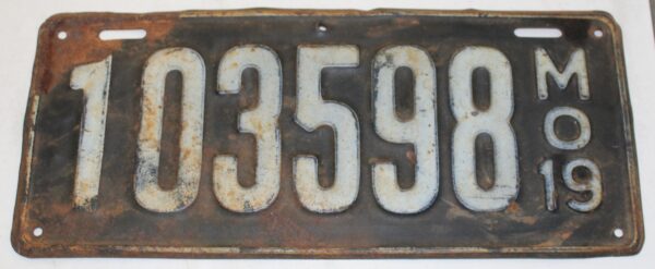 License Plate MO1919