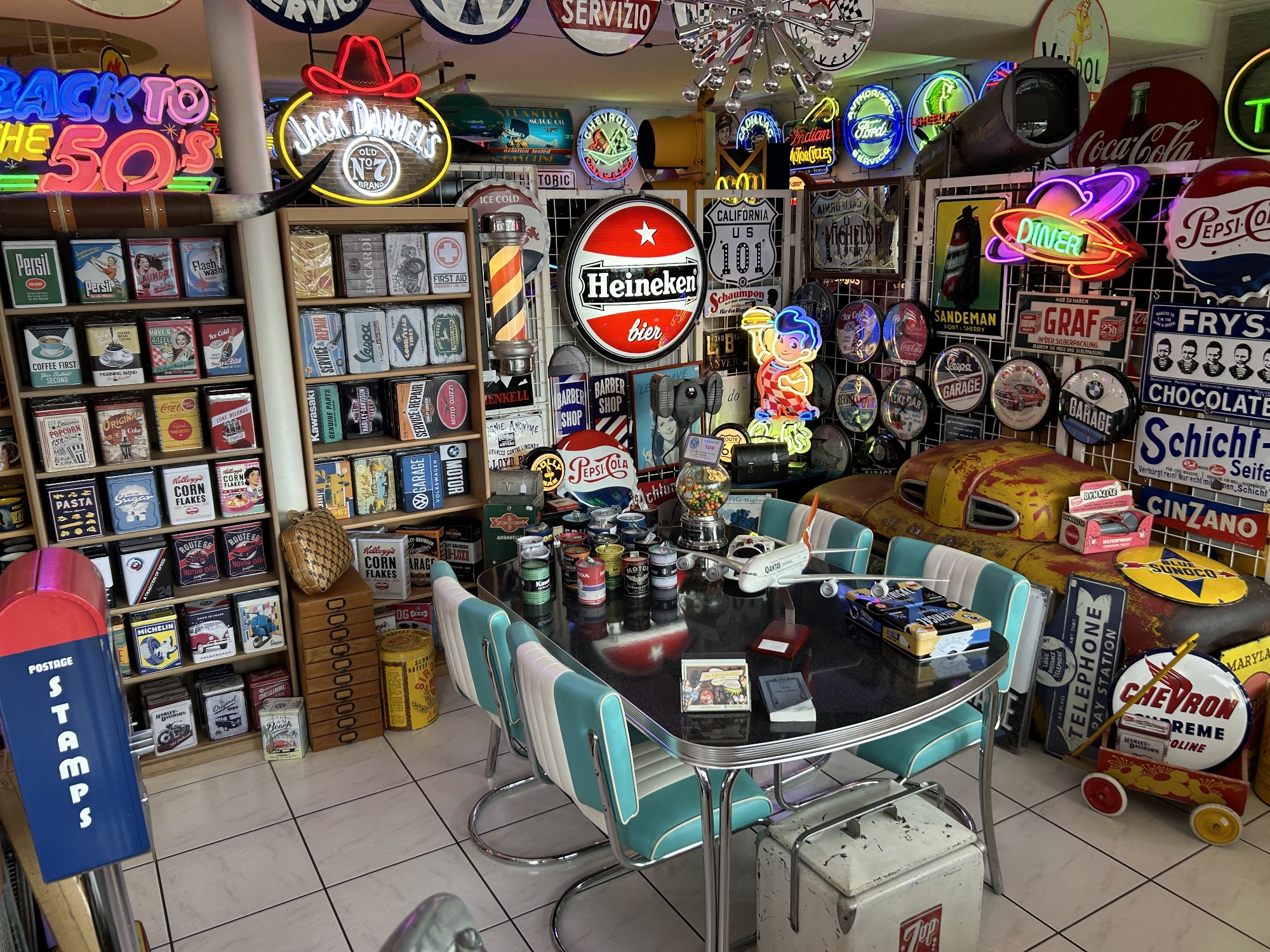 ShowroomAugust2025-10