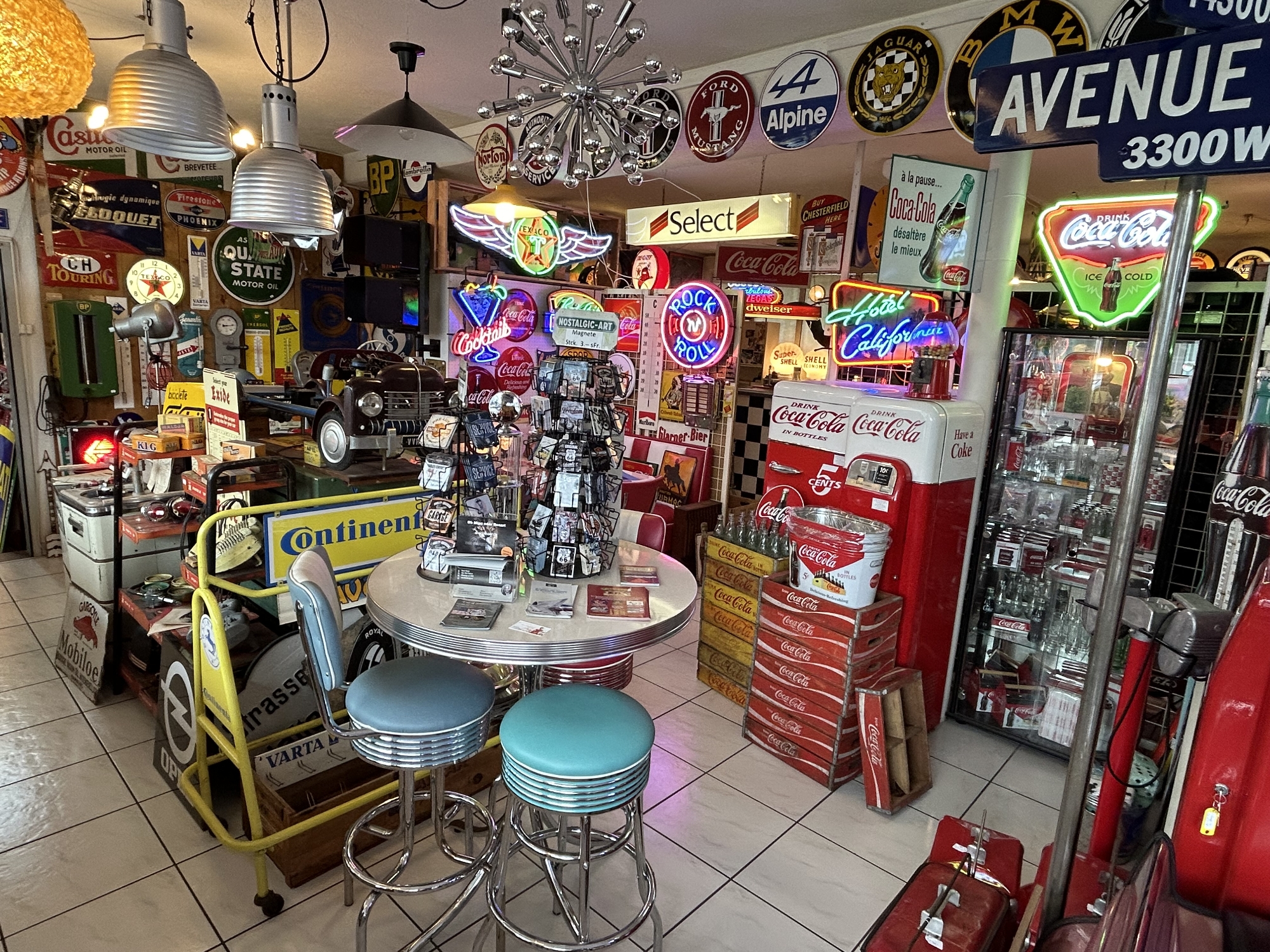 ShowroomAugust2025-12