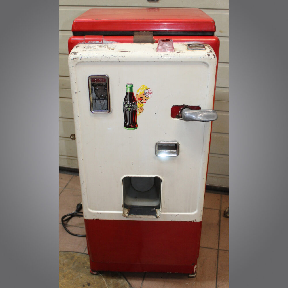 Coca-Cola-Cavalier-C-33-Automat