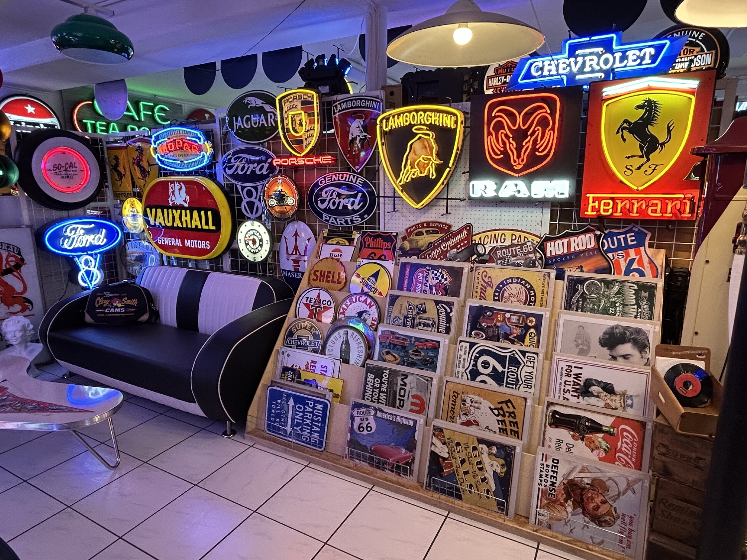 Showroom The Fifties Corner Juli 2026-12