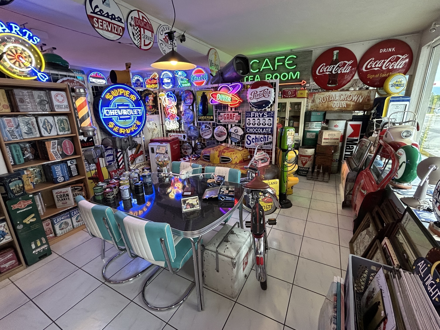 Showroom The Fifties Corner Juli 2026-2
