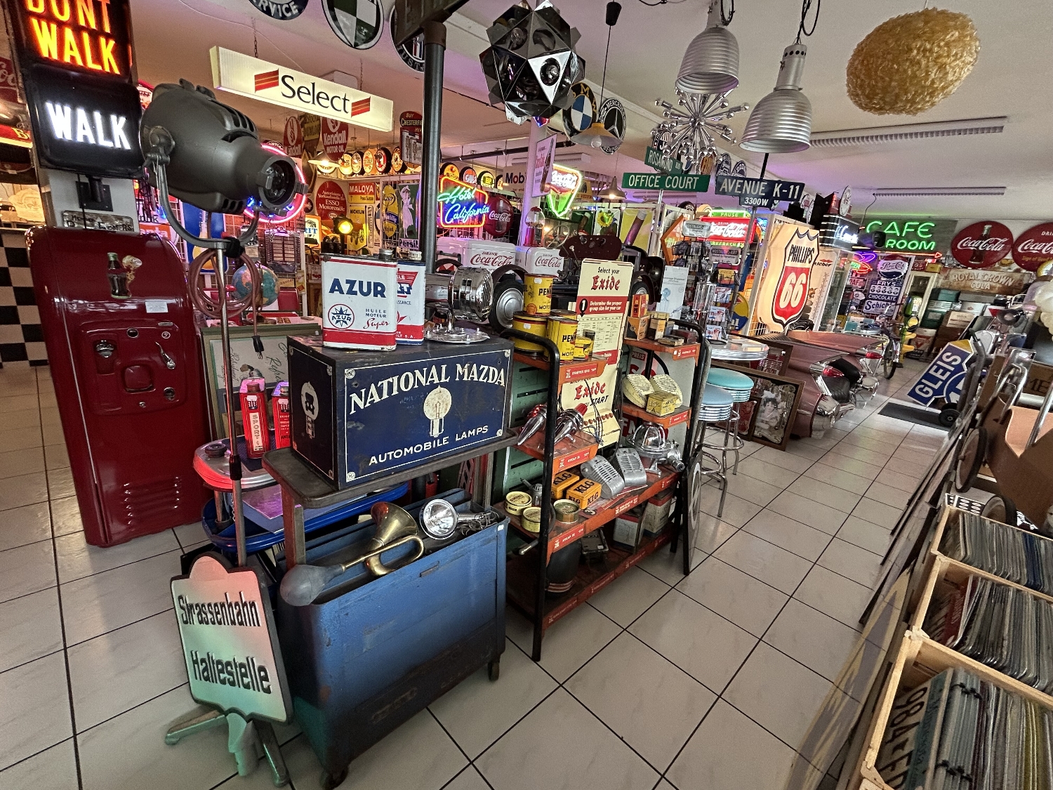 Showroom The Fifties Corner Juli 2026-7