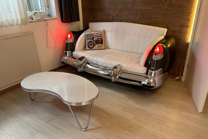 Cadillac 1953 Auto-Heck-Sofa